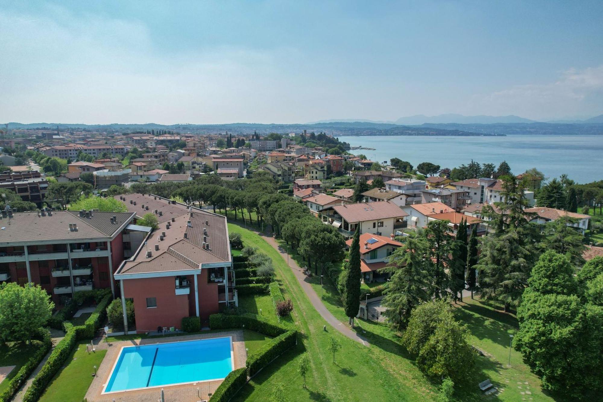 Breeze Apartment Desenzano del Garda Exteriér fotografie