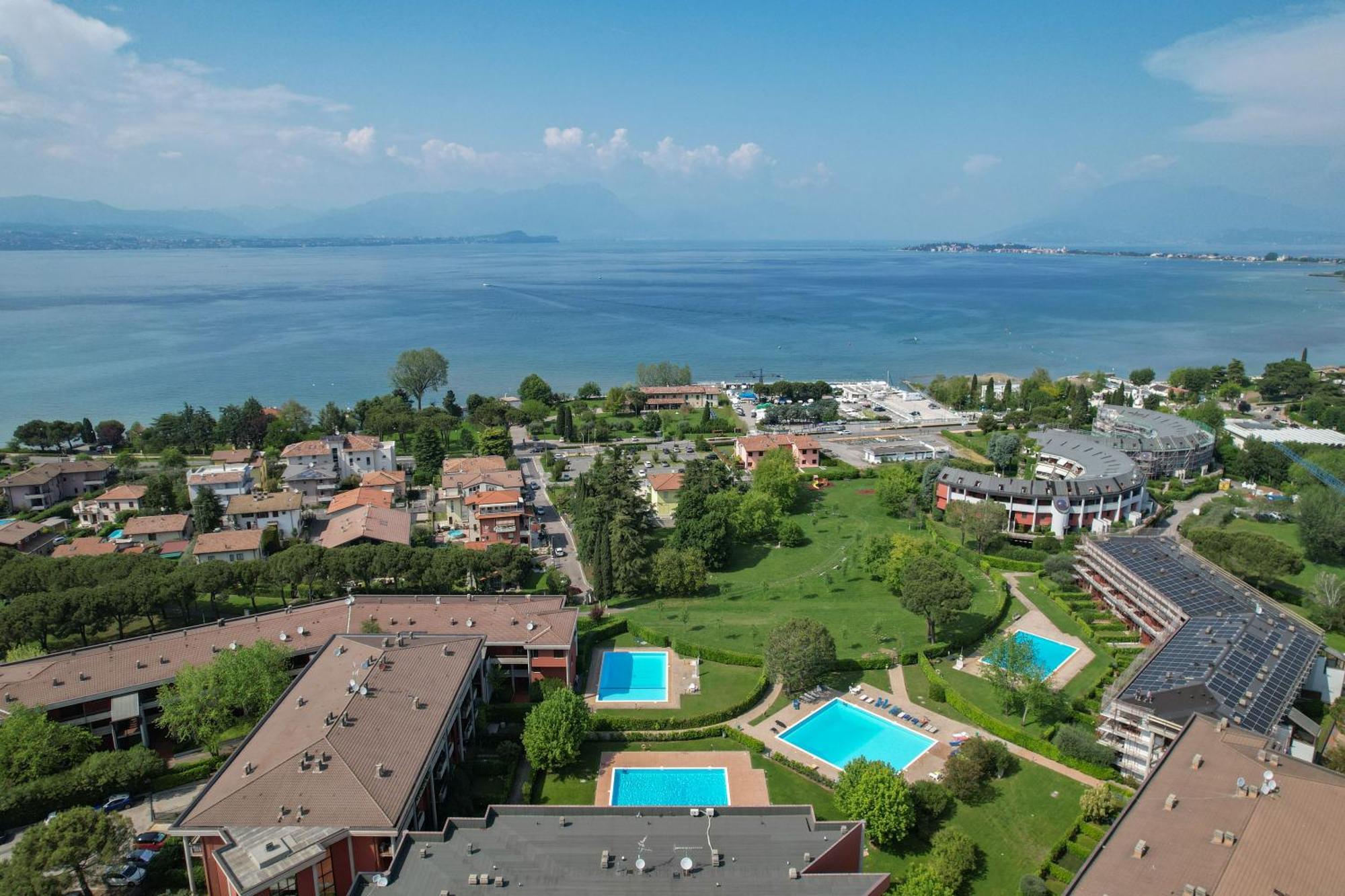 Breeze Apartment Desenzano del Garda Exteriér fotografie